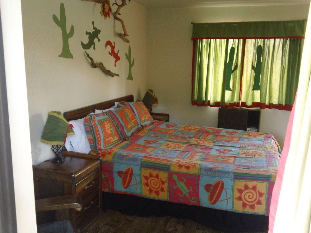 Bonnie Springs Ranch Motel Blue Diamond Dış mekan fotoğraf
